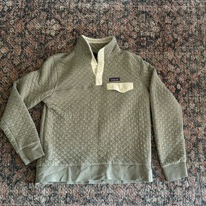Women’s Patagonia Quilted Pullover M (read description)